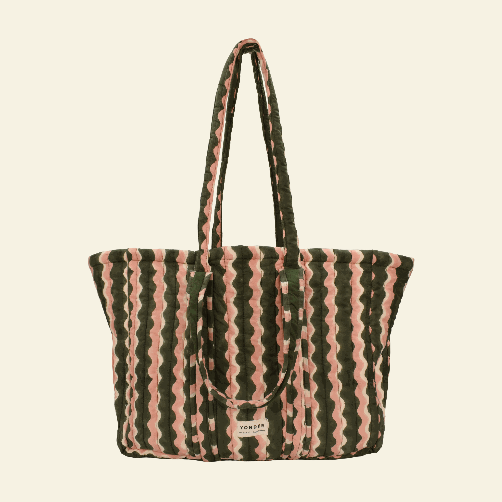 Quilted carry all, Whirly Fern, on cream
